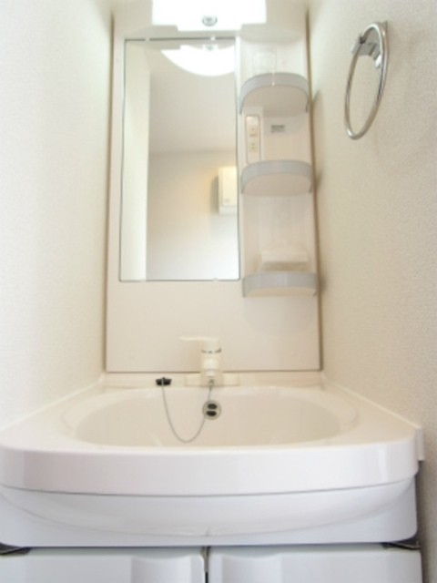 ��ʌ��������܎s�Y�a��O�n�P���ڂ̃A�p�[�g�̐��ʏ�