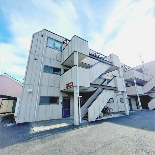 ��ʌ��������܎s�΋�厚�O���̃}���V�����̌����O��