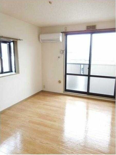 ��ʌ��������܎s��{����ؒ��S���ڂ̃A�p�[�g�̋��ԁE���r���O