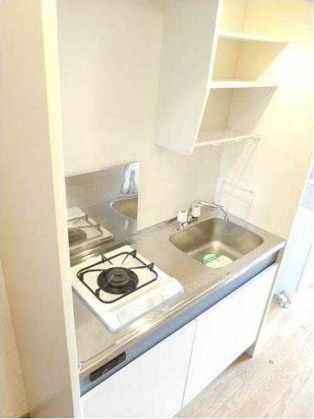 ��ʌ��������܎s��{����ؒ��S���ڂ̃A�p�[�g�̃L�b�`��