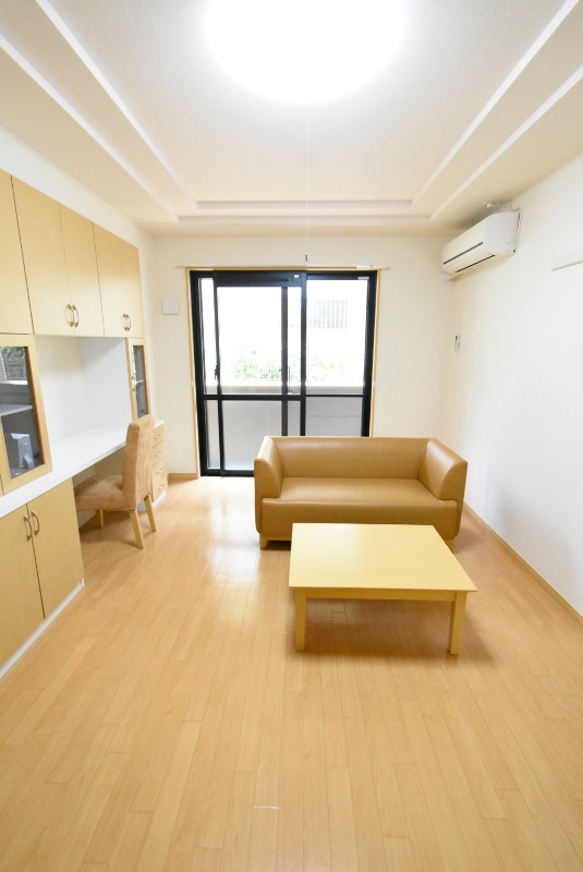 ��ʌ��������܎s���搼��{�P���ڂ̃}���V�����̋��ԁE���r���O