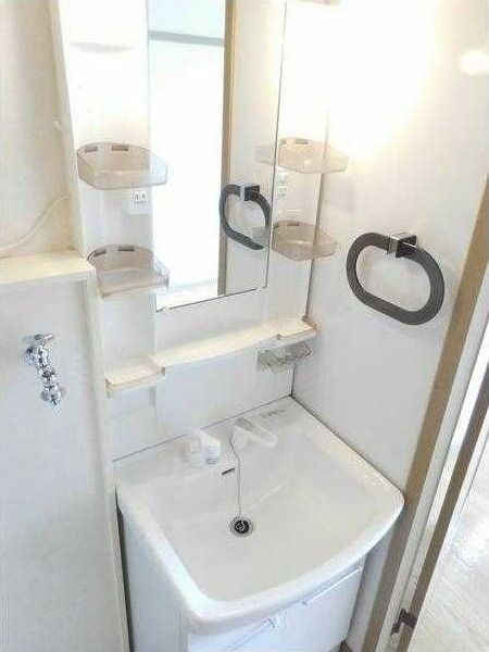 ��ʌ��������܎s��{����ؒ��S���ڂ̃A�p�[�g�̐��ʏ�