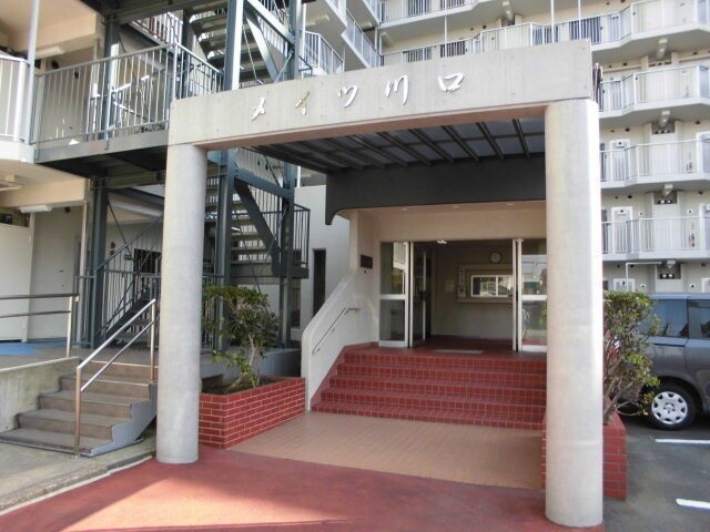 ��ʌ�����s�{���Q���ڂ̃}���V�����̃G���g�����X