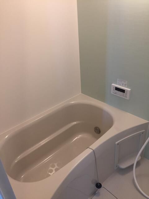 ��ʌ��������܎s�����擌��{�U���ڂ̃A�p�[�g�̃o�X