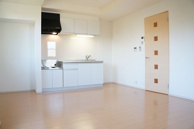 ��ʌ��������܎s�΋�����P���ڂ̃A�p�[�g�̋��ԁE���r���O