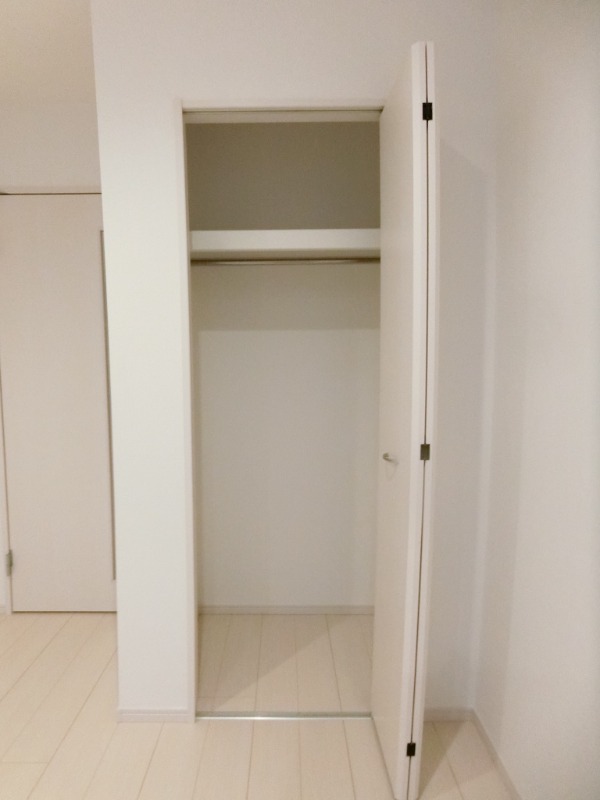 ��ʌ��������܎s��摾�c�E�Q���ڂ̃}���V�����̎��[