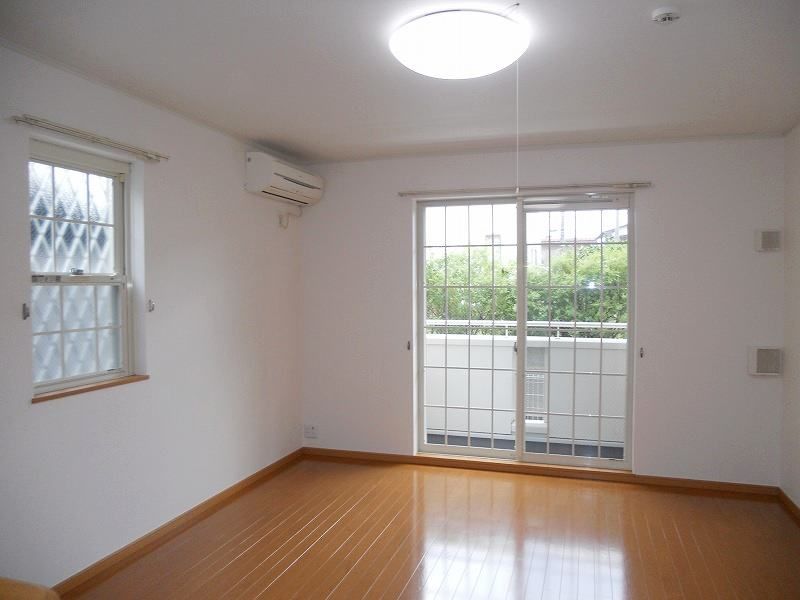 ��ʌ��������܎s��΋�{���P���ڂ̃A�p�[�g�̋��ԁE���r���O