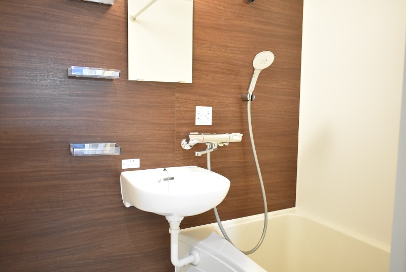 ��ʌ��������܎s��{�擌���Q���ڂ̃A�p�[�g�̐��ʏ�