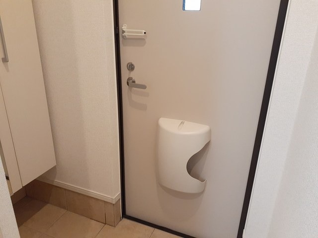 ��ʌ������s�����S���ڂ̃A�p�[�g�̌���