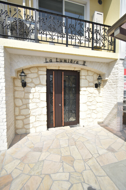 ��ʌ��������܎s�k��y�C���P���ڂ̃}���V�����̃G���g�����X