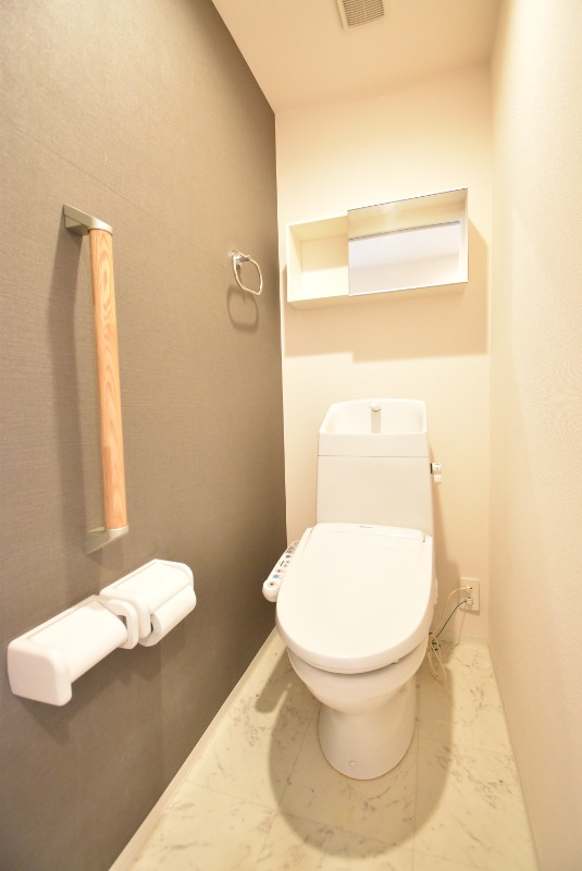 ��ʌ�����s����S���ڂ̃}���V�����̃g�C��