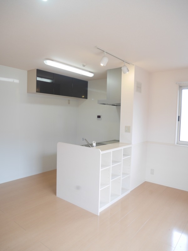 ��ʌ�����s�厚�����̃A�p�[�g�̋��ԁE���r���O