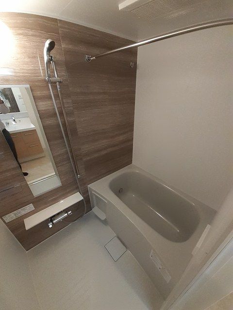 ��ʌ��������܎s���搼��{�P���ڂ̃A�p�[�g�̃o�X