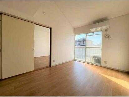 ��ʌ��������܎s�k����i���P���ڂ̃A�p�[�g�̂��̑��ݔ�