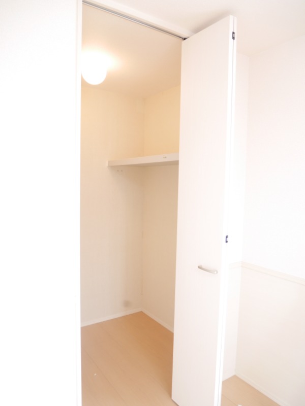 ��ʌ�����s�厚�����̃A�p�[�g�̎��[