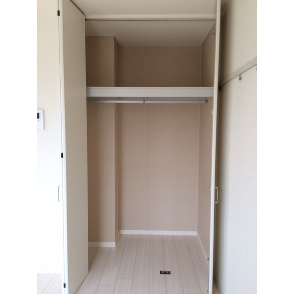 ��ʌ��������܎s�Y�a��{���Q���ڂ̃A�p�[�g�̎��[