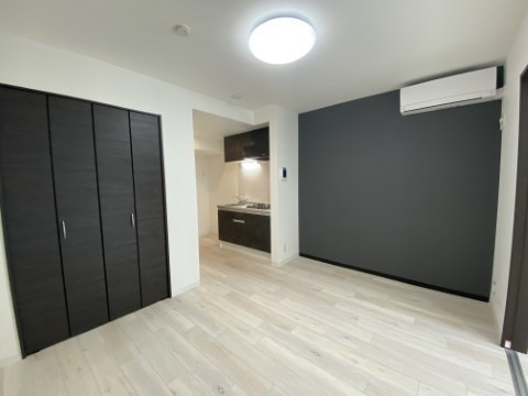 ��ʌ�����s�厚�����̃A�p�[�g�̋��ԁE���r���O