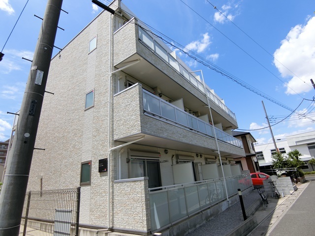 ��ʌ������s�V�����S����11-4�̃}���V�����̌����O��