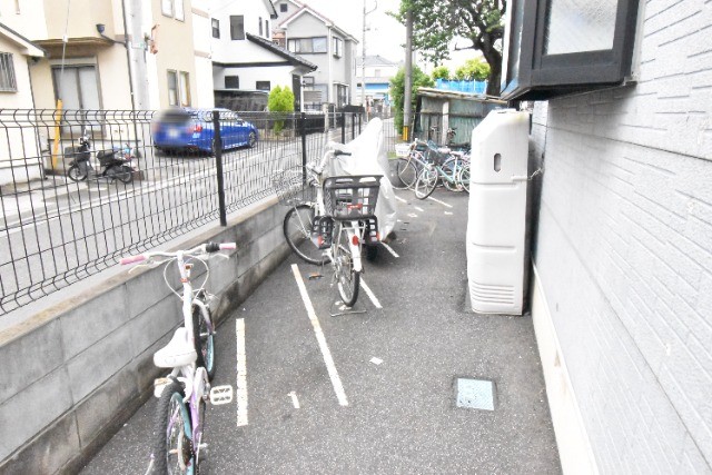 ��ʌ��������܎s�΋�厚���̃A�p�[�g�̂��̑�