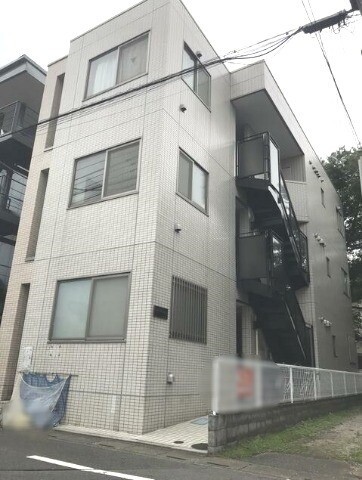 ��ʌ��������܎s��{����ؒ��S����321-3�̃}���V�����̌����O��