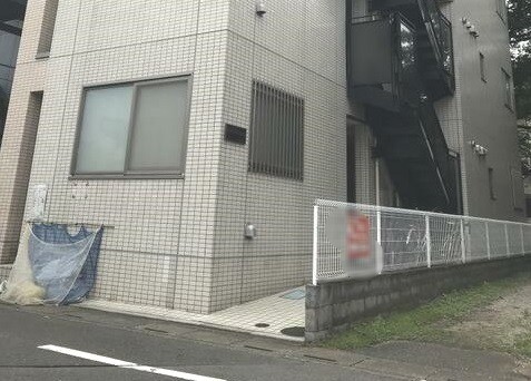 ��ʌ��������܎s��{����ؒ��S���ڂ̃}���V�����̃G���g�����X