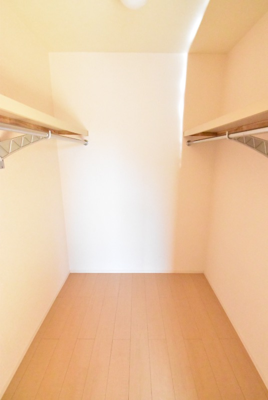 ��ʌ��z�J�s���C�N�^�E���Q���ڂ̃A�p�[�g�̎��[