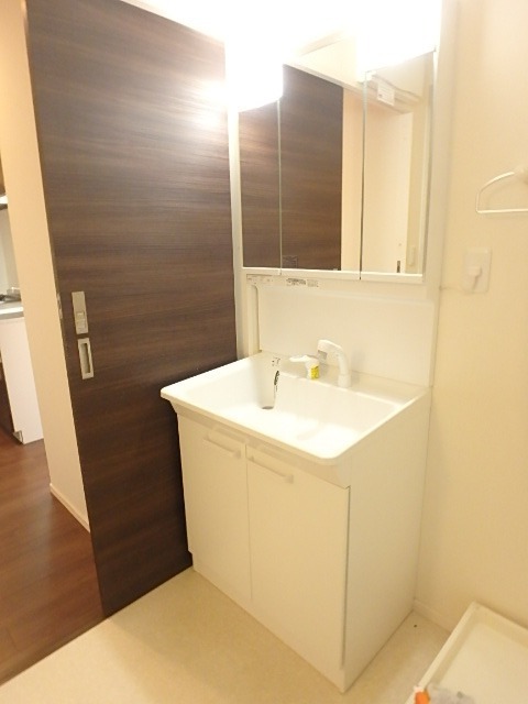 ��ʌ��������܎s�����擌��{�S���ڂ̃}���V�����̐��ʏ�