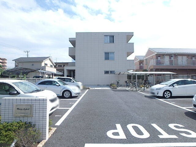 ��ʌ��������܎s�����擌��{�S���ڂ̃}���V�����̒��ԏ�