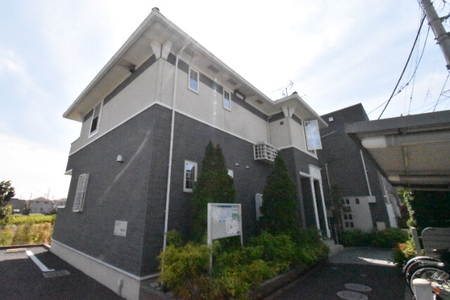 ��ʌ�����s�厚���s��2823-1�̃A�p�[�g�̌����O��