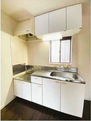 ��ʌ��������܎s�k����i���R���ڂ̃A�p�[�g�̃L�b�`��