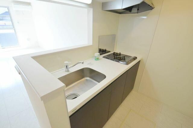 ��ʌ��������܎s��{��O���R���ڂ̃}���V�����̃L�b�`��