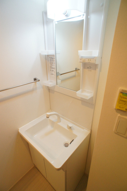 ��ʌ��������܎s�����扺�����V���ڂ̃}���V�����̐��ʏ�