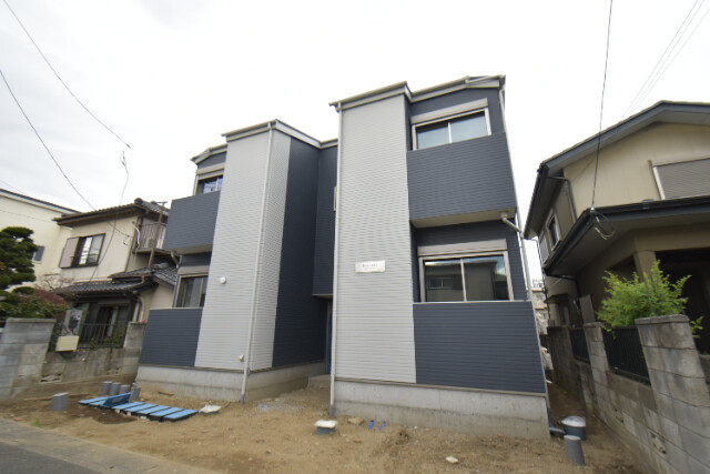 ��ʌ��������܎s������x�蒬994-2�̃A�p�[�g�̌����O��