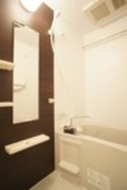 ��ʌ��������܎s���撆���P���ڂ̃}���V�����̃o�X