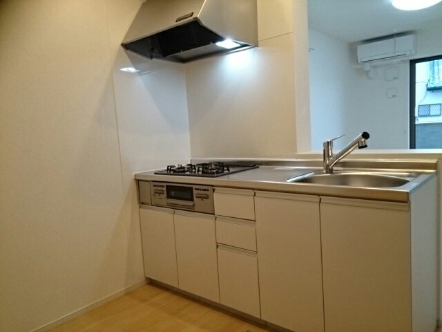 ��ʌ��������܎s����厚���m��̃A�p�[�g�̃L�b�`��