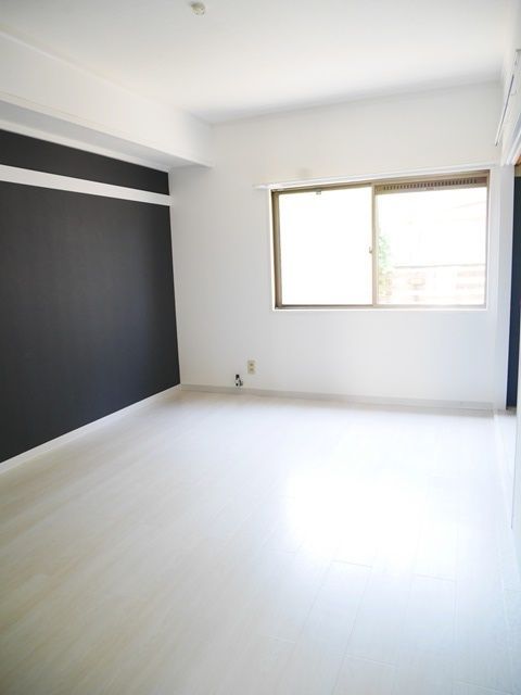 ��ʌ��@�c�s�Β��P���ڂ̃A�p�[�g�̂��̑������E�X�y�[�X