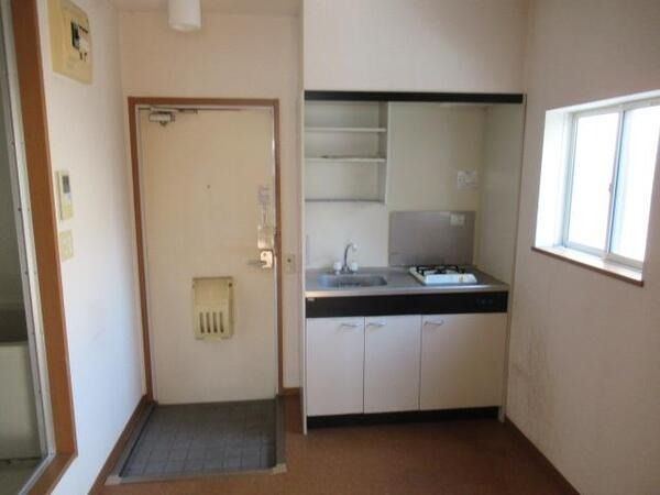 ��ʌ��������܎s�Y�a�撇���P���ڂ̃A�p�[�g�̃L�b�`��