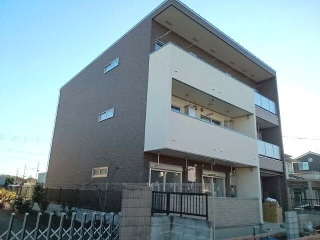 ��ʌ��������܎s���搼��{�P����15-4�̃A�p�[�g�̌����O��