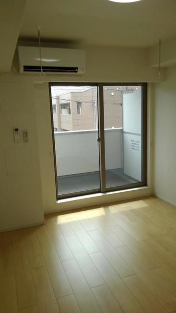 ��ʌ��������܎s���搼��{�P���ڂ̃A�p�[�g�̋��ԁE���r���O