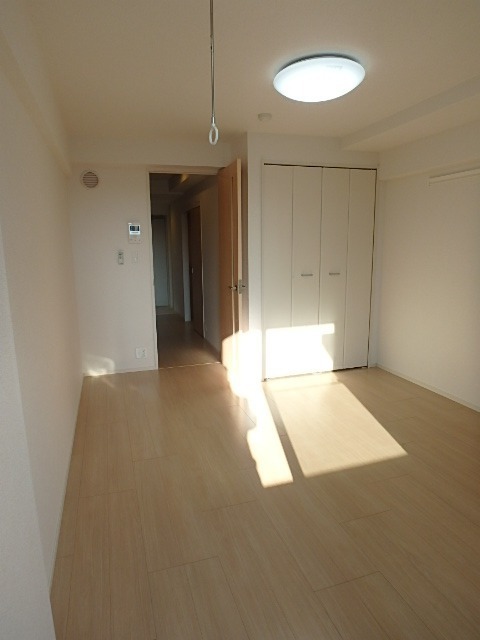 ��ʌ��������܎s�k��{�����Q���ڂ̃}���V�����̋����E���r���O