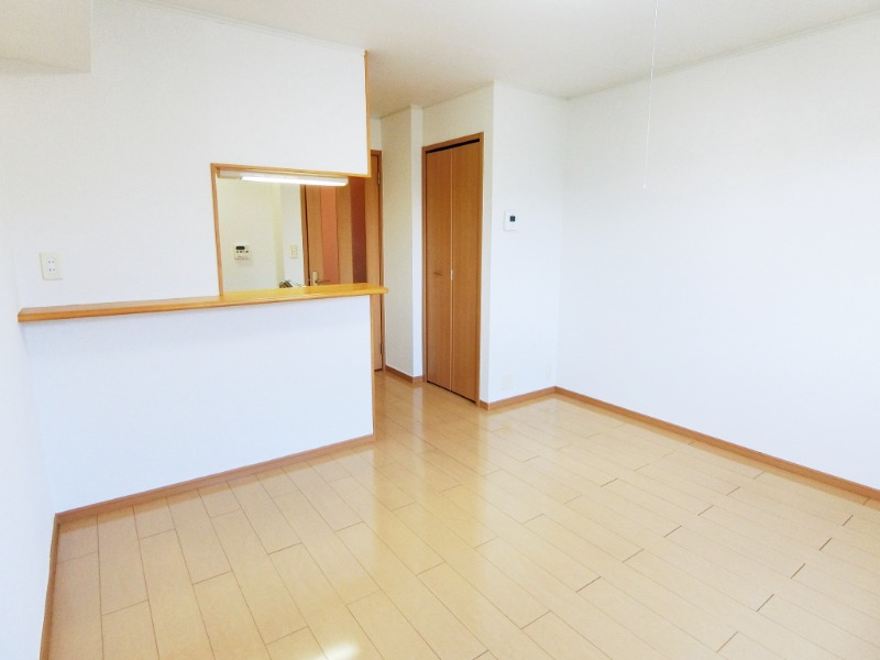 ��ʌ������s��ʖ�̃A�p�[�g�̋��ԁE���r���O