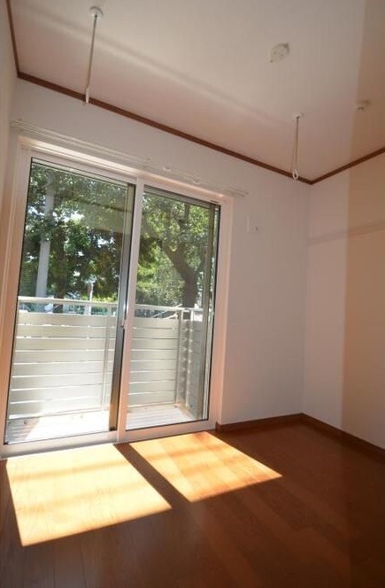 ��ʌ��������܎s�Y�a���؍�U���ڂ̃A�p�[�g�̋��ԁE���r���O