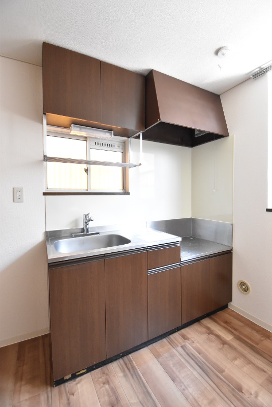 ��ʌ��������܎s�΋擌�Y�a�V���ڂ̃A�p�[�g�̃L�b�`��