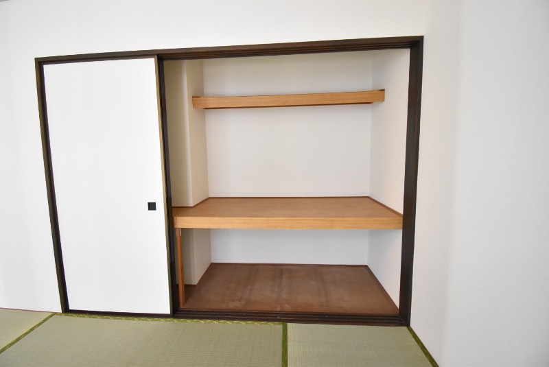 ��ʌ��������܎s�΋擌�Y�a�V���ڂ̃A�p�[�g�̎��[