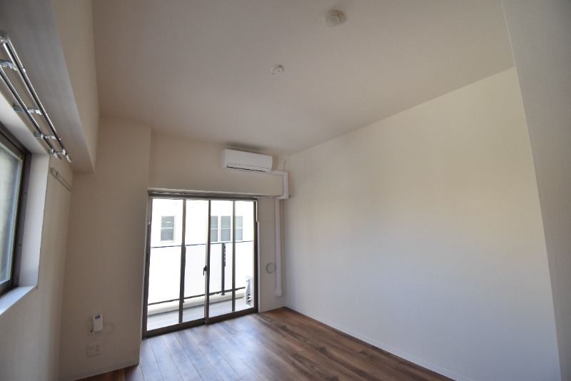 ��ʌ��������܎s�Y�a���ՂP���ڂ̃}���V�����̋��ԁE���r���O