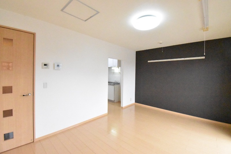 ��ʌ�����s�k����P���ڂ̃A�p�[�g�̂��̑������E�X�y�[�X