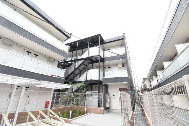 ��ʌ��������܎s������{�����S����9-30�̃}���V�����̌����O��