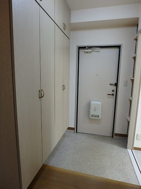 ��ʌ��������܎s��{��V�����P���ڂ̃}���V�����̌���