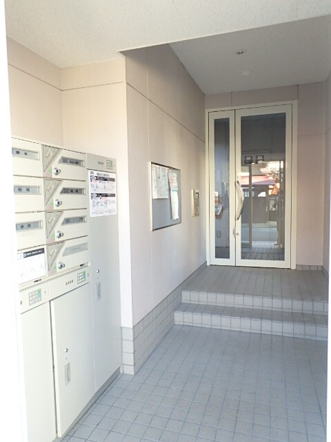 ��ʌ��������܎s��{��V�����P���ڂ̃}���V�����̃G���g�����X