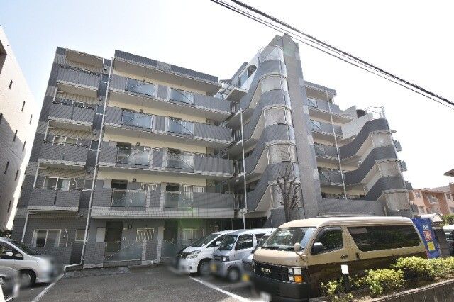 ��ʌ��������܎s�Y�a���ՂP�O����17-16�̃}���V�����̌����O��